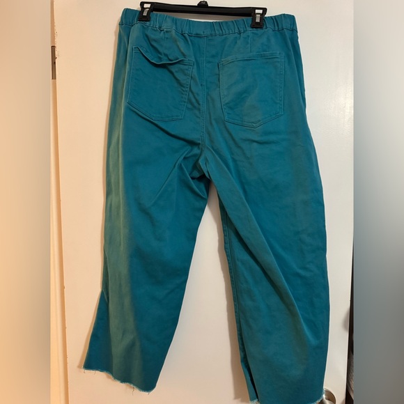 Cropped Pants from Freckled Poppy - Picture 2 of 4